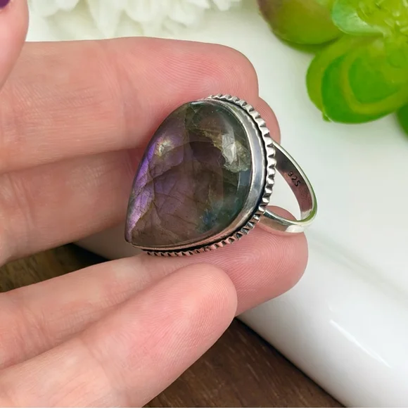 Purple Labradorite Ring Size 8 Vintage Boho New 925 Sterling Silver Overlay - Picture 9 of 10